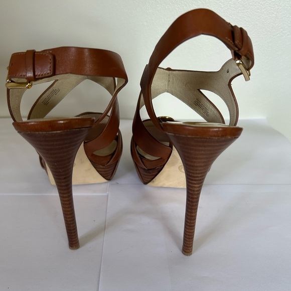 Michael Kors Candace Platform heels - Picture 9 of 14